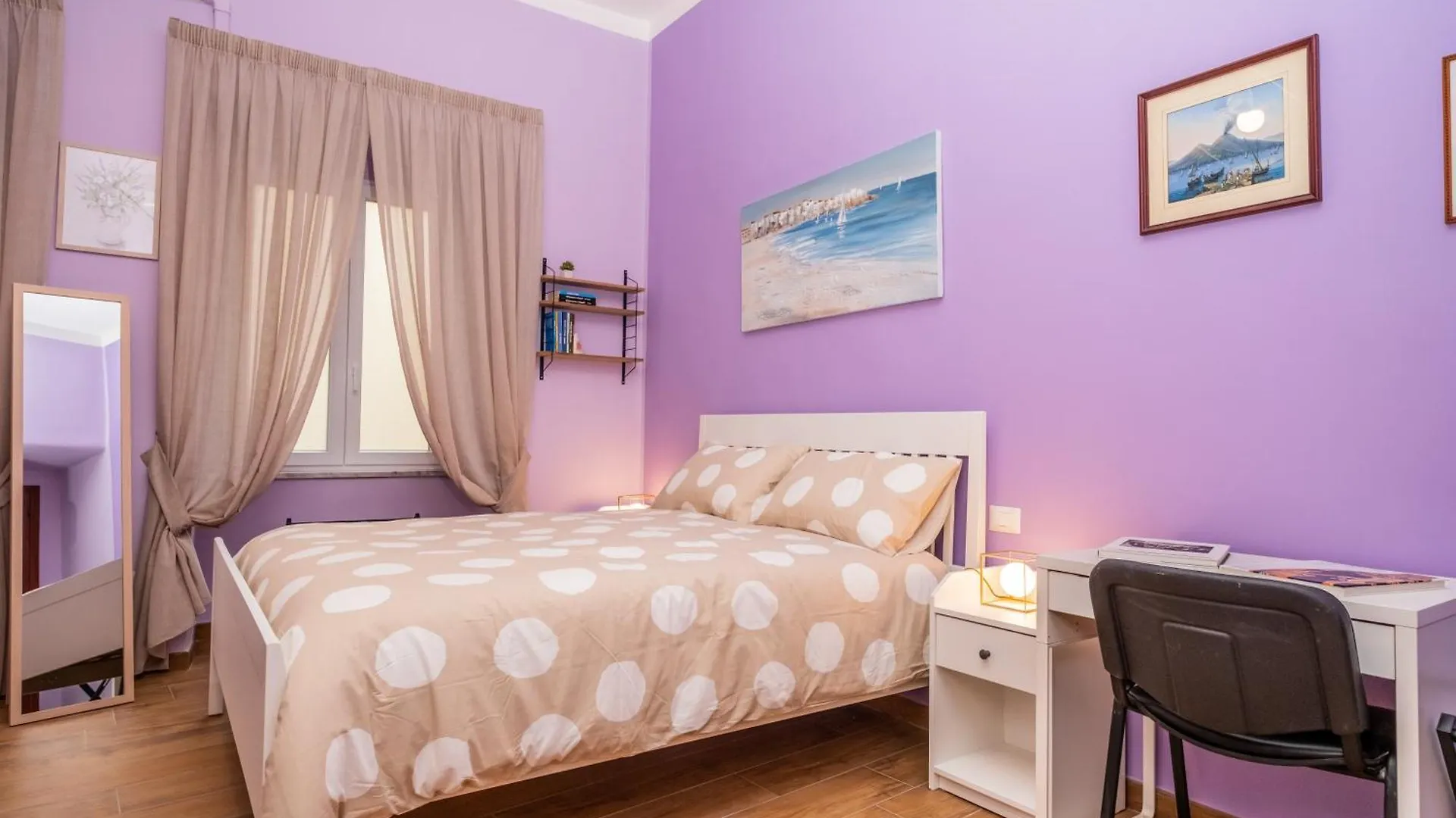 Studio 72 Naples Italy