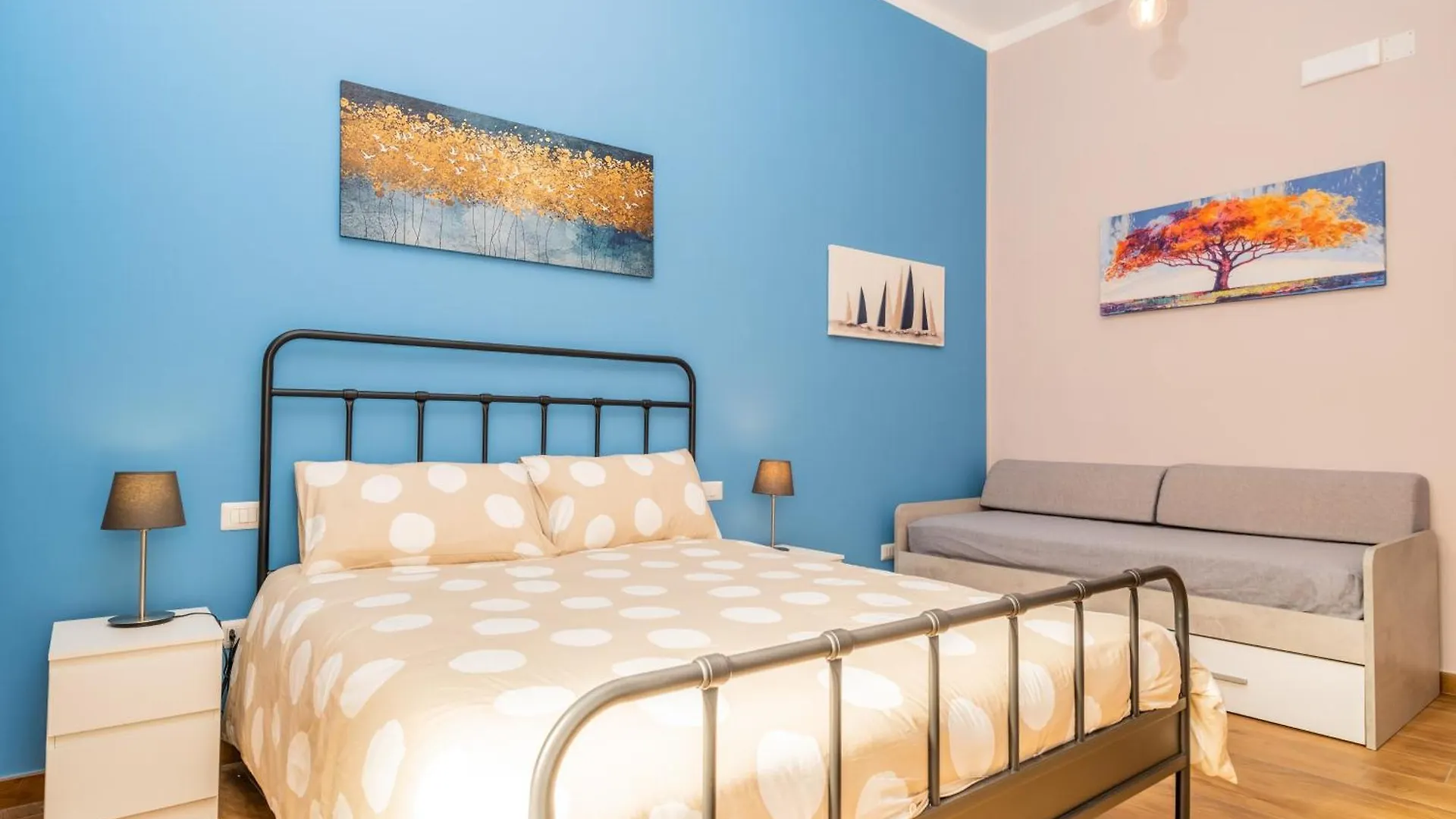 Studio 72 Naples Holiday home
